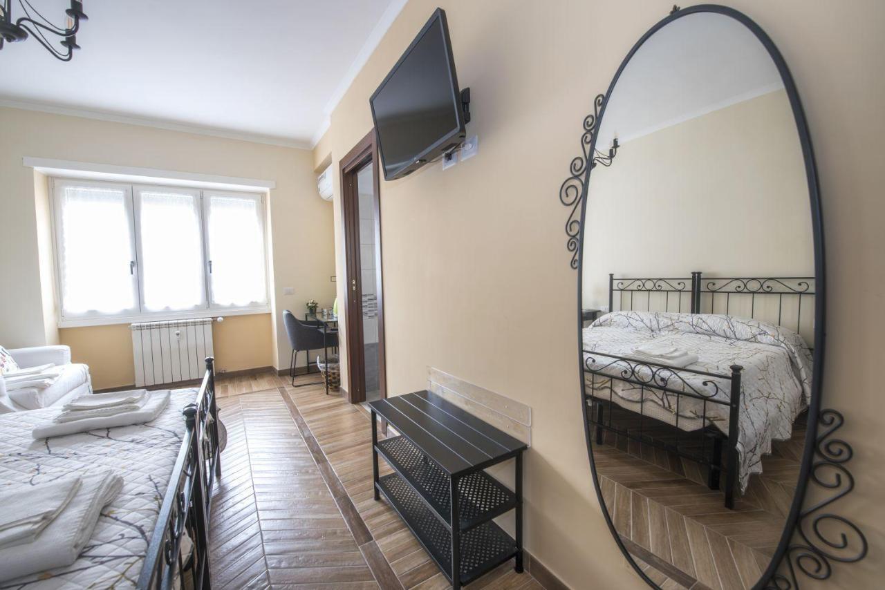 Bed & Breakfast Vacanze Romane Buitenkant foto