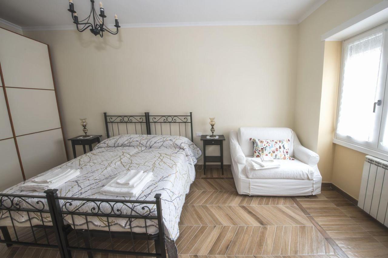 Bed & Breakfast Vacanze Romane Buitenkant foto