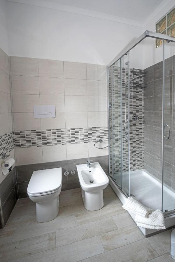 Bed & Breakfast Vacanze Romane Buitenkant foto