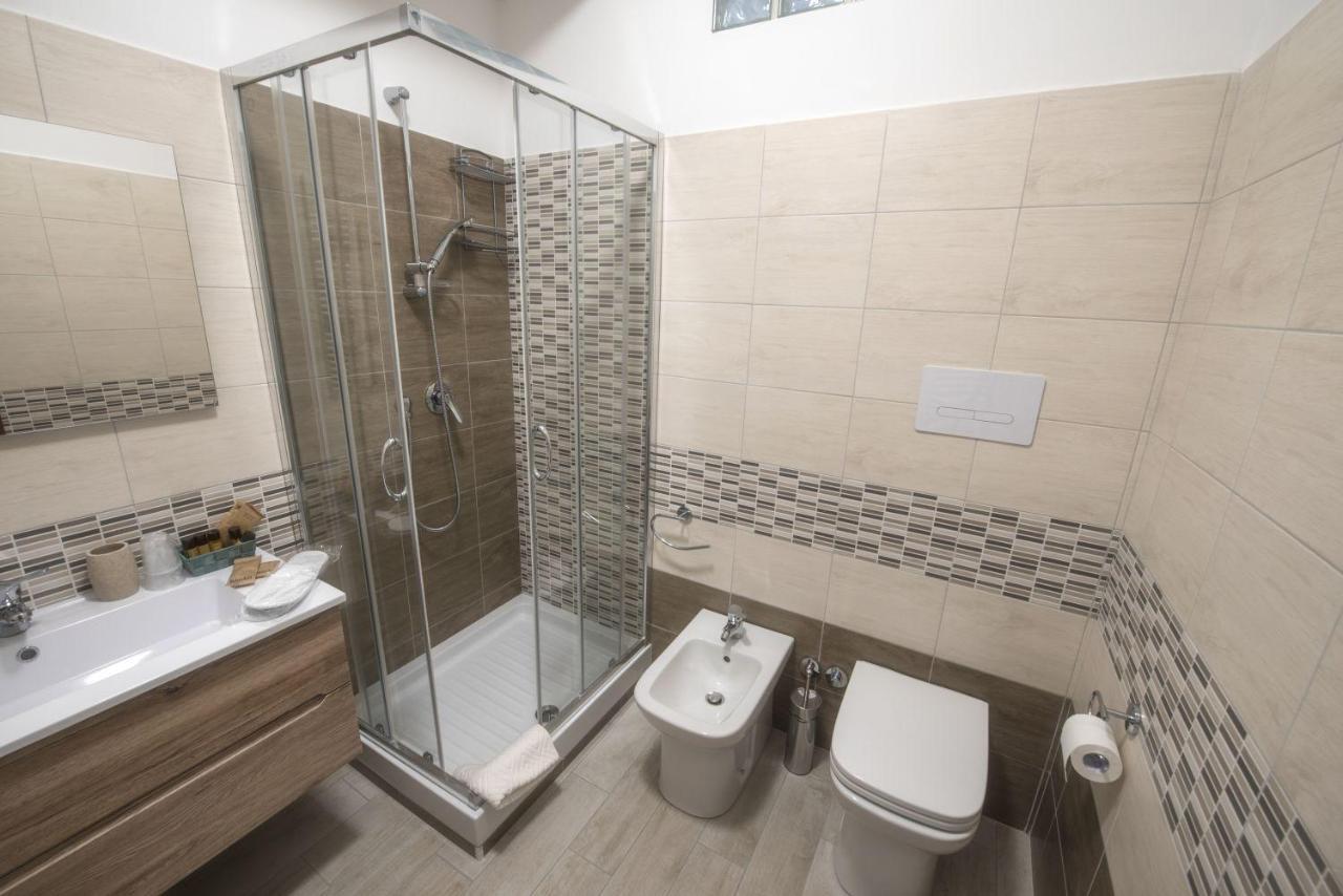 Bed & Breakfast Vacanze Romane Buitenkant foto