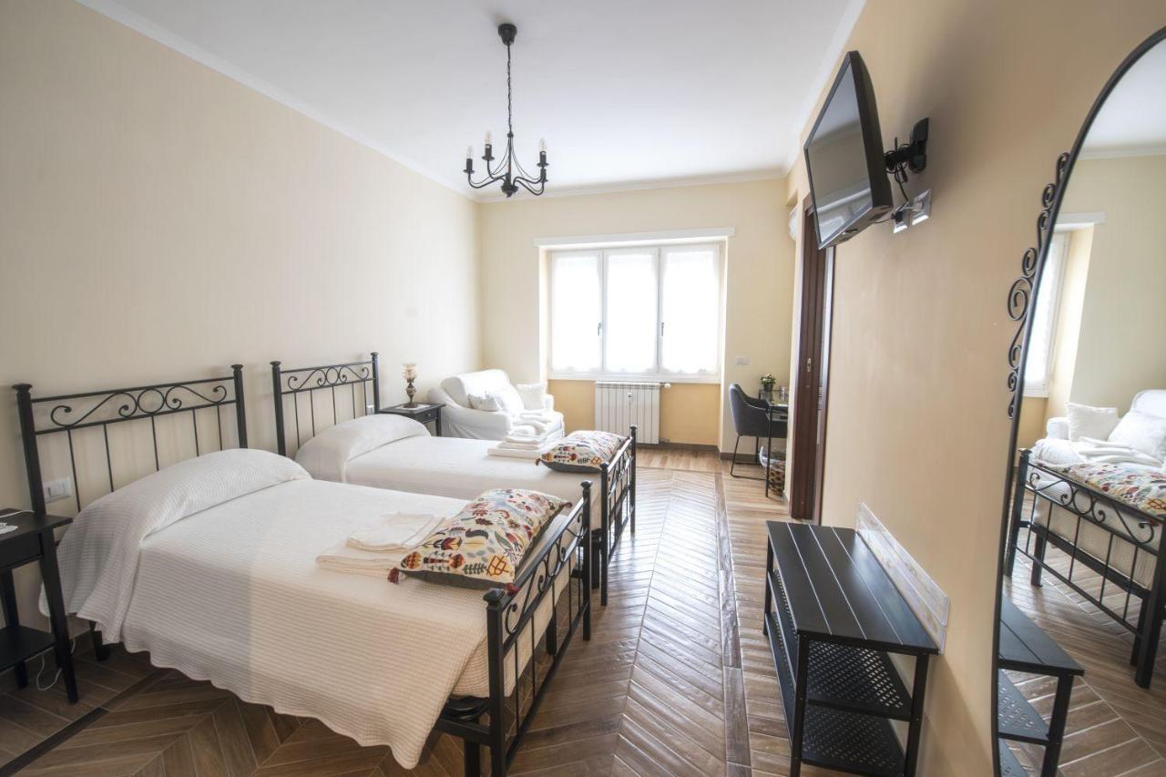 Bed & Breakfast Vacanze Romane Buitenkant foto
