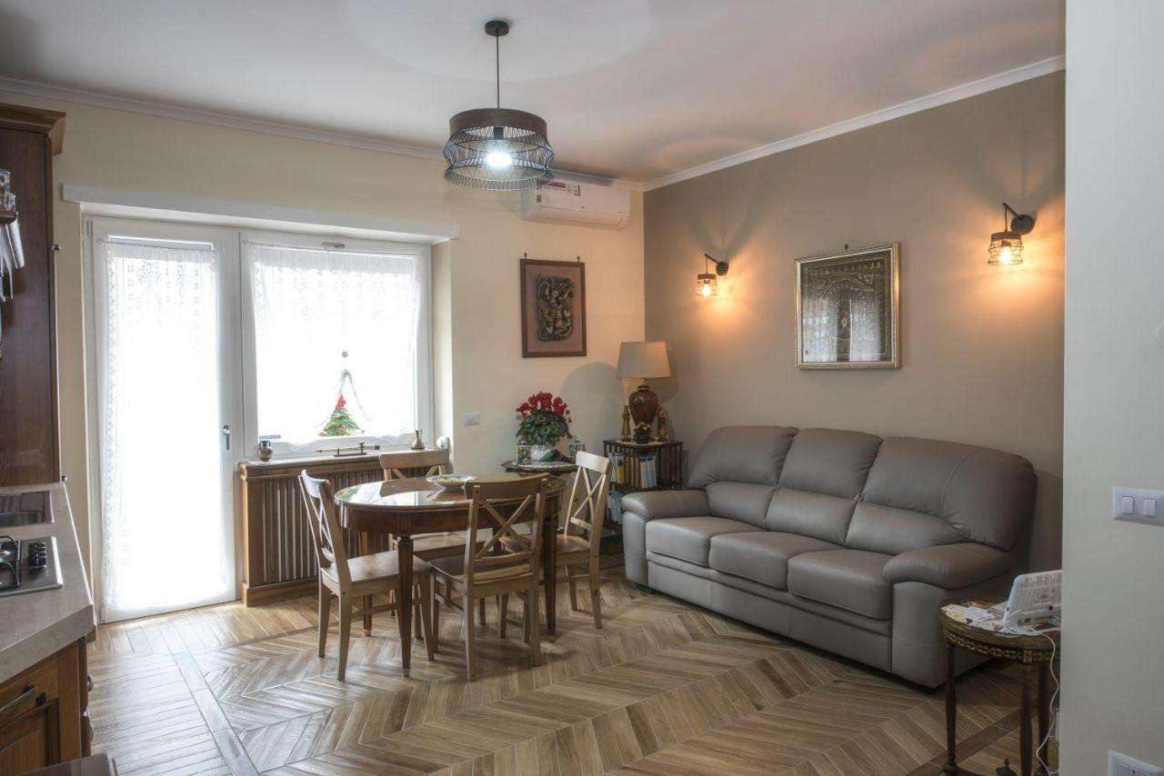 Bed & Breakfast Vacanze Romane Buitenkant foto