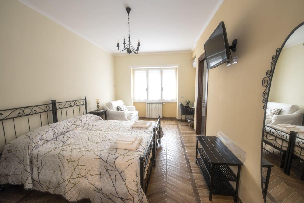 Bed & Breakfast Vacanze Romane Buitenkant foto