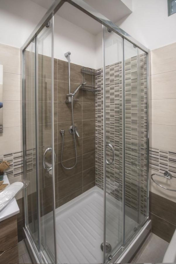 Bed & Breakfast Vacanze Romane Buitenkant foto